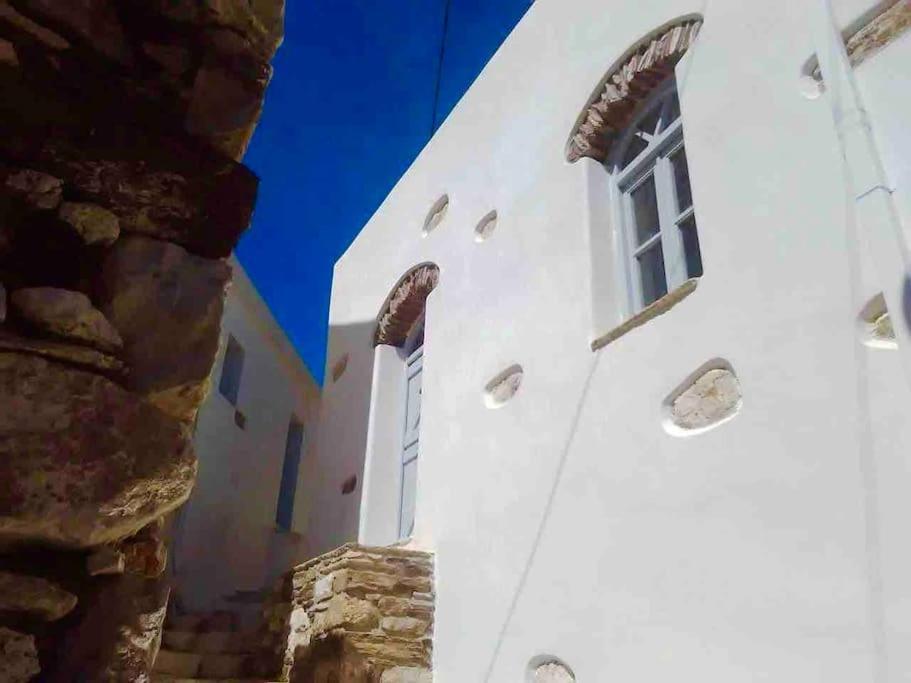 Koronos Naxos Mountain Retreat - Tiny House Build On Rock 아파트 외부 사진